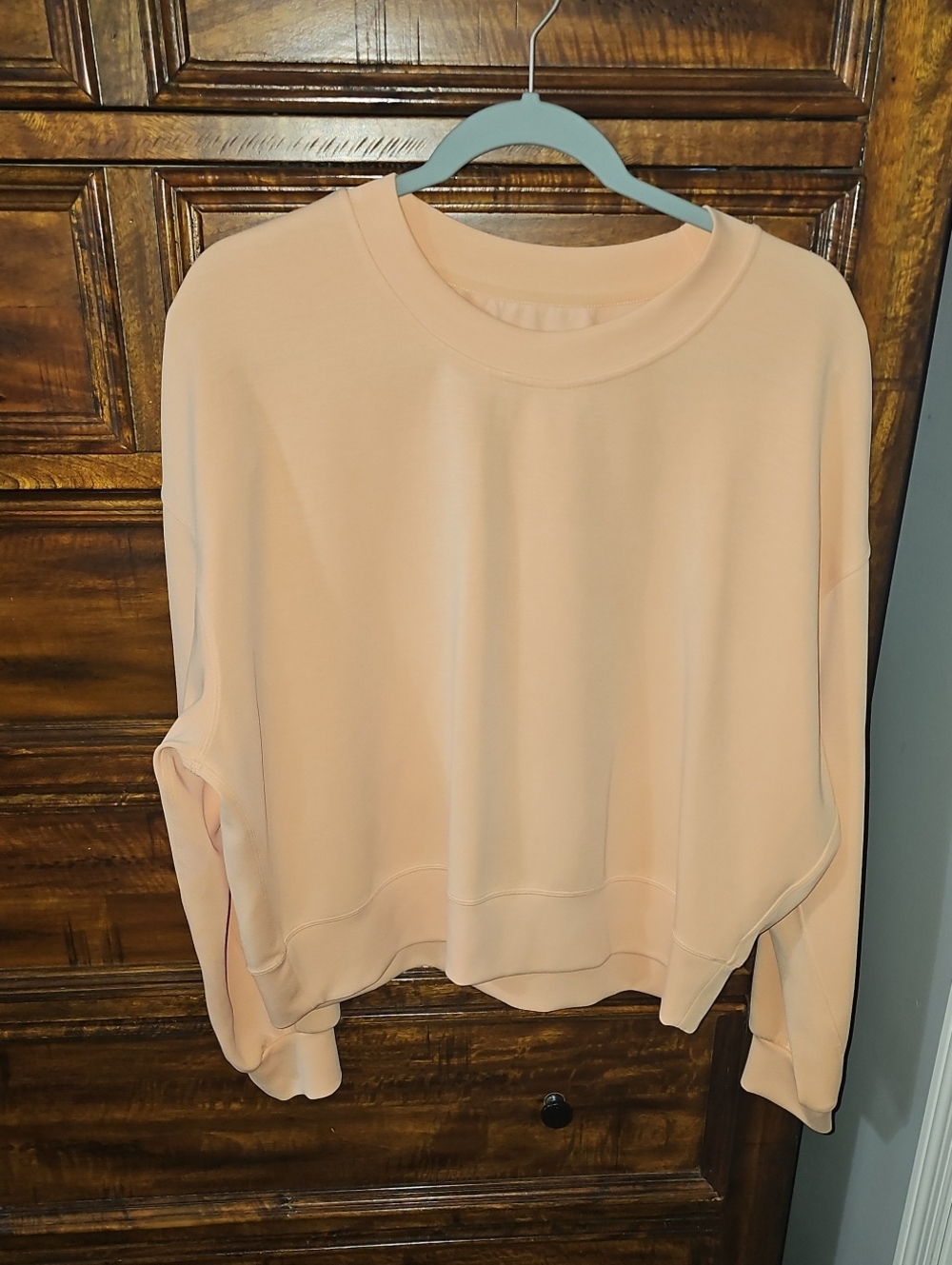 Lululemon Gorgeous Peach Bellini Softstreme Sweatshirt!! P2P Is 26",